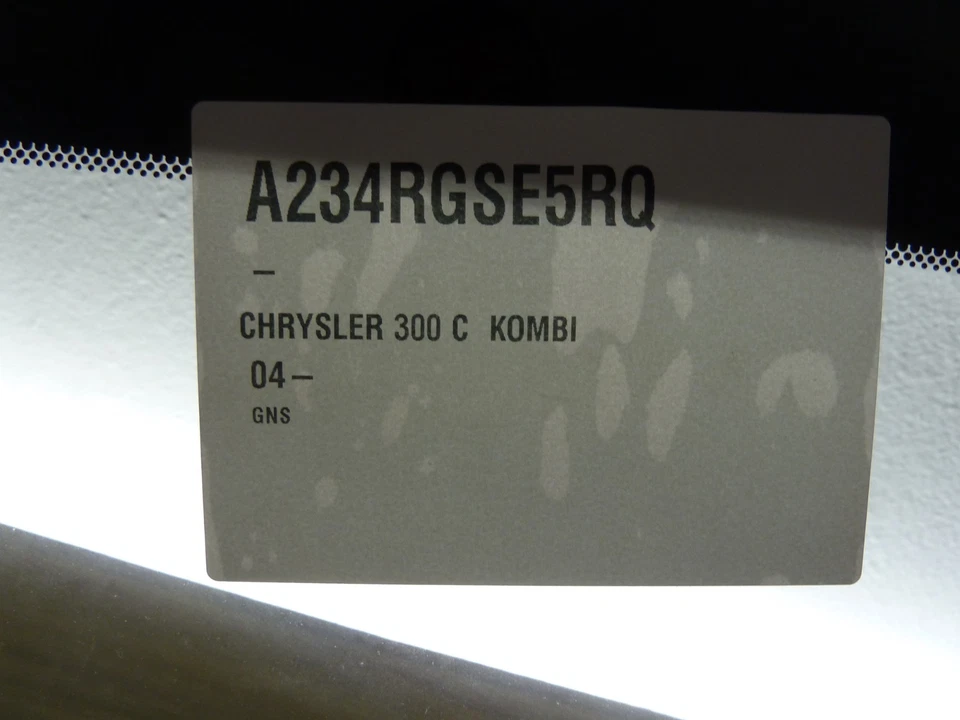 Chrysler 300C - Vitrage Fixe Arrière Droit Vert - Vitre Latérale Arrière - Photo 2/3