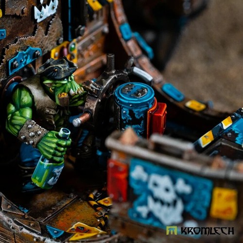 KROMLECH ORC CORSAIRS STEERBOY - Picture 5 of 7