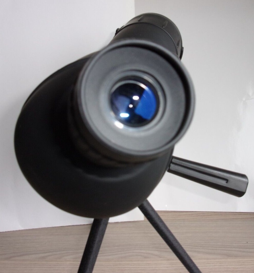 national geographic spotting scope/telescope in mint con. carry case