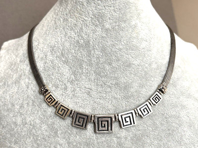 VINTAGE STUDIO STERLING SILVER PANEL NECKLACE GREEK KEY 16in 41cm reversible 925