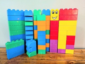 LEGO Vintage Duplo Large Quatro Bucket Set 5357 - 73 Pieces Bricks Bucket w Lid