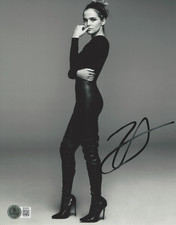 ZOEY DEUTCH SIGNED 8x10 PHOTO 2 MODEL & ACTRESS AUTOGRAPH BECKETT BAS COA