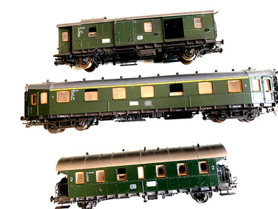 ROCO SPUR O HO MASSSTAB 3ER SET DB GRÜNE WAGGONS, REISEZUGWAGEN