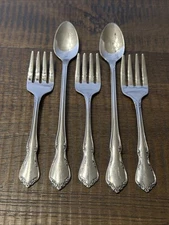 Oneida Toddletime Stainless Flatware Baby Infant Set 5pc spoons forks