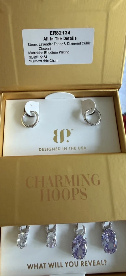 Aros con encanto Bomb Party All In The Details ER83134 CZ y topacio lavanda, rodio Foto 2 de 4