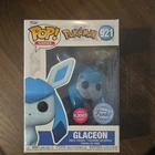 Funko Pop! Vinyl Pokémon Glaceon Flocked Special Edition #921 Figure