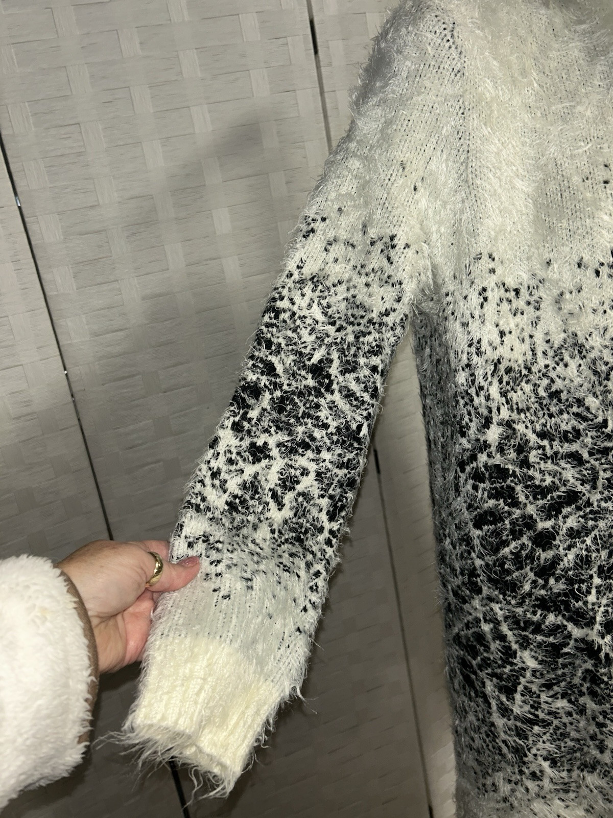 Violet Ruby Size Medium Fuzzy Warm Soft Open Card… - image 4