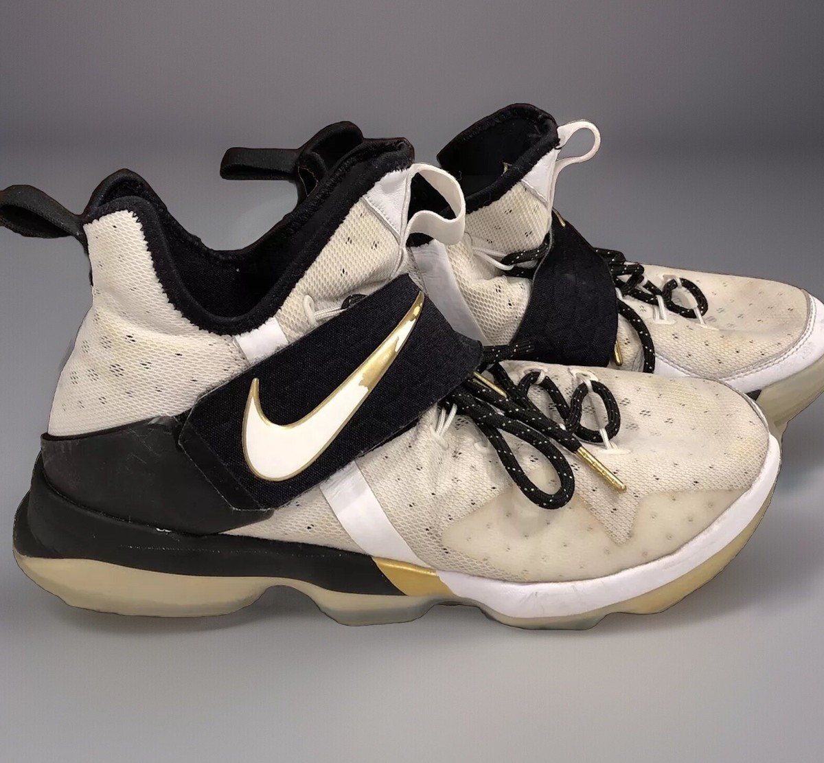 Nike LeBron 14 BHM Size 10.5 Gold Black | eBay display picture 3