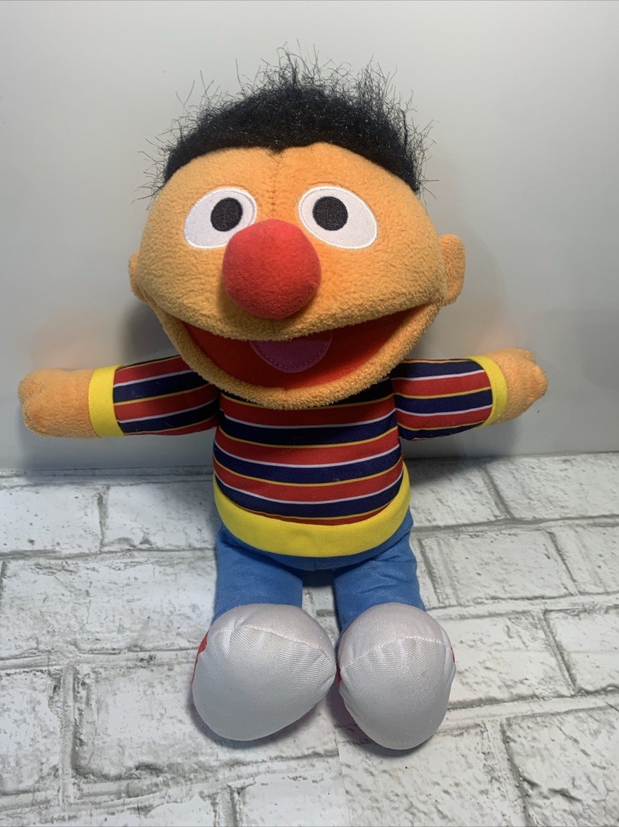 Ernie 15” Sesame Street Fisher-Price 2009 Plush Soft Toy Figure