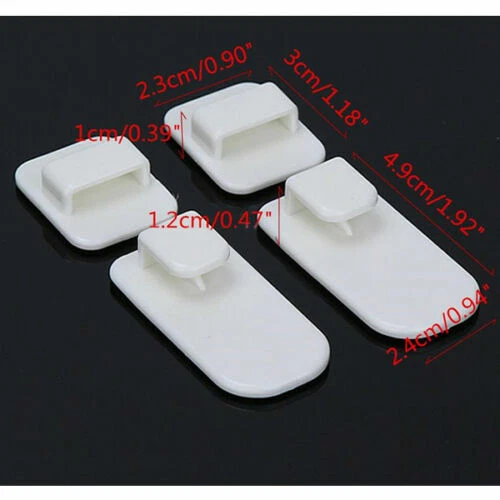 Attaccapanni da parete o porta bianca senza marca