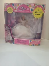 Vintage Here Comes The Bride Bridal Collection Starr 6 1/2” Poseable Doll New