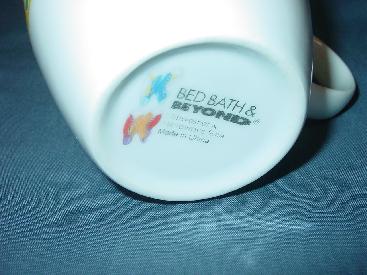 BED BATH & BEYOND Cup Mug Converse High Top Sneaker Design 16oz.