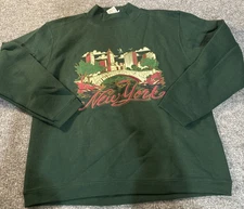 Vintage Top Sweatshirt Womens Medium  Green New York City Scene Gold Lined