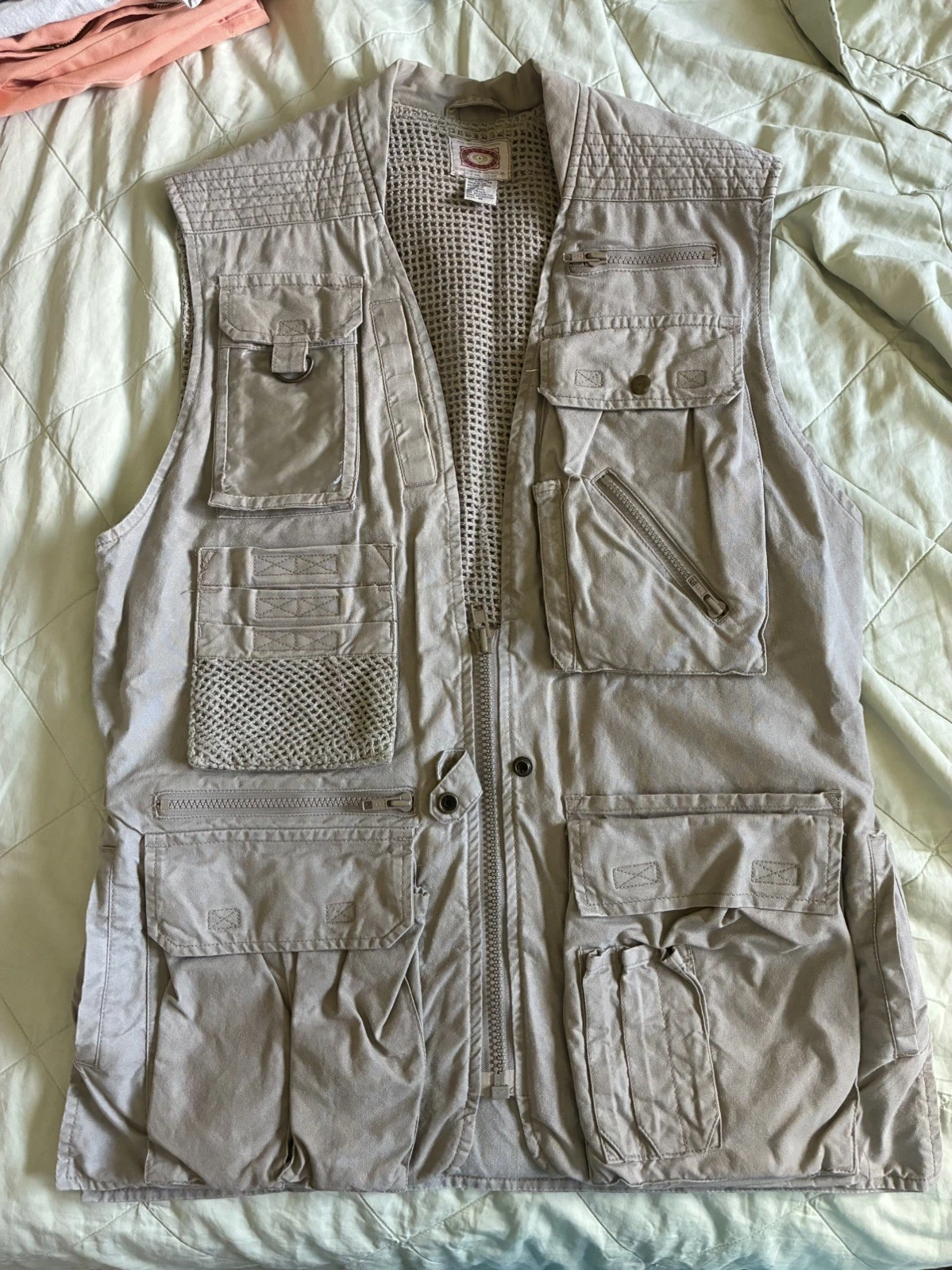 VTG 1986 Banana Republic 80s Safari Vest size Medium Khaki Mens Photo/Fishing FL
