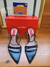  NEW Laura Biagiotti Kitten Heel.size 38 Black