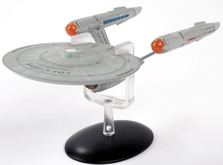 スター・トレック　U.S.S. ENTERPRISE NCC-1701 新品 AMTから『スタートレック』の宇宙艦「U.S.S.エンタープライズ