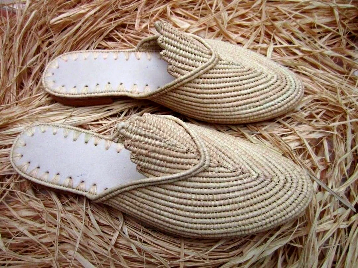 What is raffia made of deals