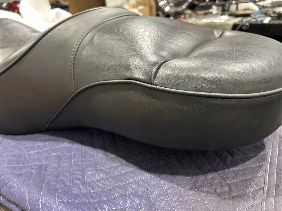 Harley Davidson FXWDG 00-04 asiento de turismo OEM Foto 3 de 4