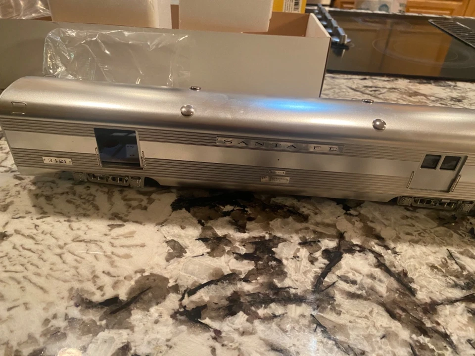 K-Line 18" O Guage Aluminum Baggage Car - Image 2 of 4