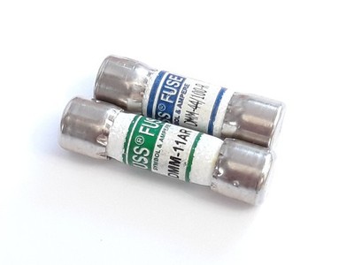 X1 EACH DMM-44/100 -R & X 1 DMM-11AR BUSS BUSSMANN FUSE 1000 VAC DC