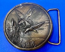 Flying Geese Duck Over Pond Bird Hunting Brass Tone VTG 1976 Indiana Belt Buckle