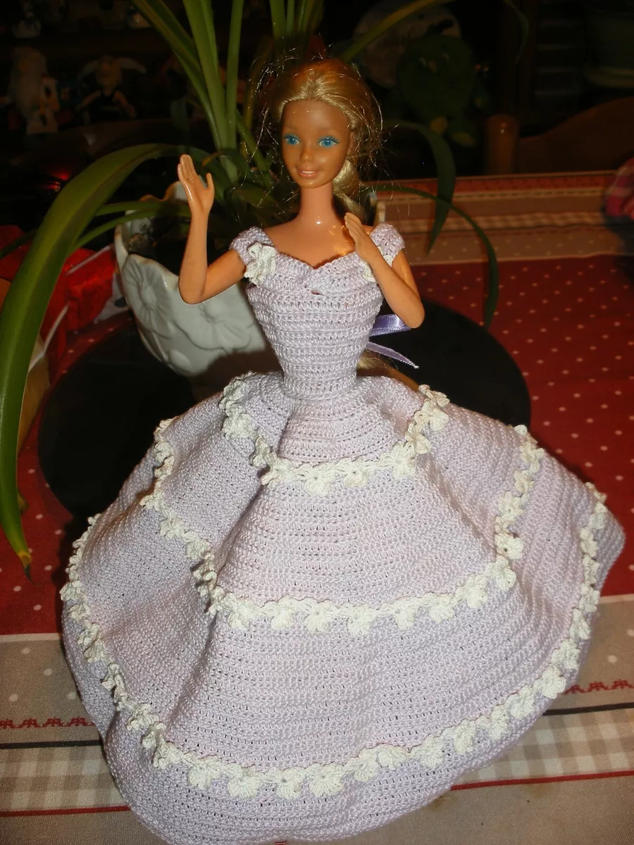 Robe de bal poupée mannequin au crochet (vêtement, barbie)