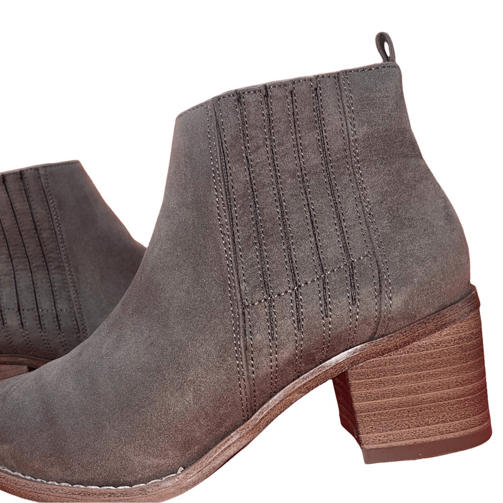 UNIVERSAL THREAD BOOTIES | EXCELLENT CONDITION | … - image 2