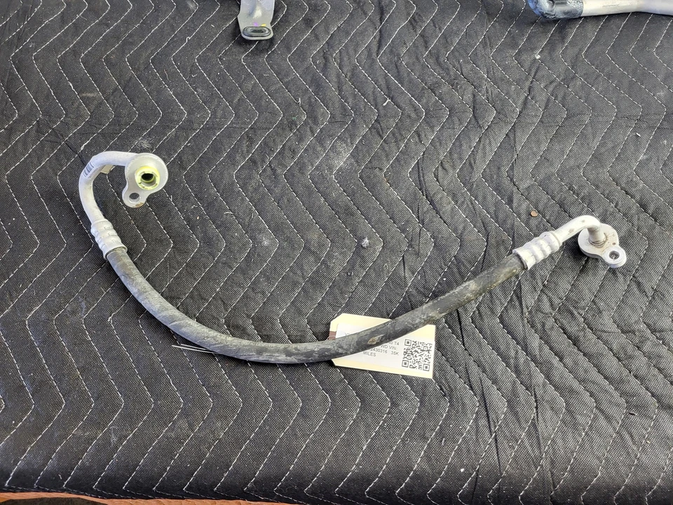 VOLVO XC40 2021 AIRE ACONDICIONADO MANGUERA TUBO CONJUNTO USADO OEM 31694878 19-23 Foto 2 de 4