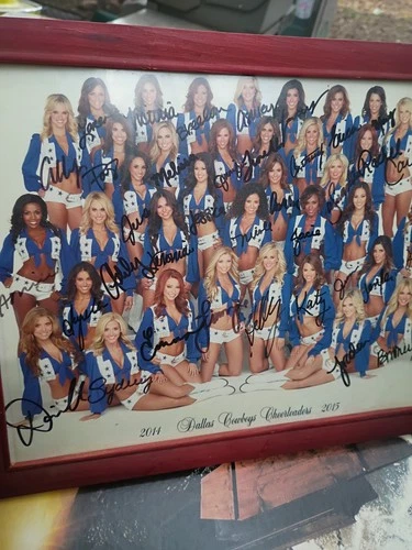 DALLAS COWBOYS CHEERLEADERS FULL SQUAD 36 MEMBER SIGNED 8 X 10 PHOTO 2014 2015
