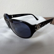 Vintage CHANEL 5051 Sunglasses Black Quilted Matelasse CC Logo Y2K 58017 125
