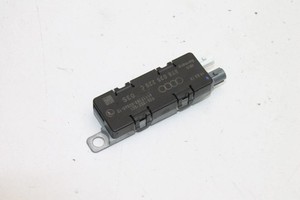 AUDI A5 Sportback 8TA Antennenverstärker  8T8035225C 2.00 Diesel 105kw 17219459