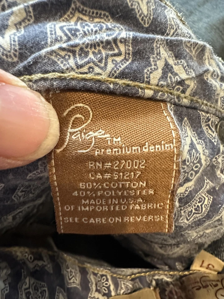 Paige Laurel Canyon Jeans Womens 31 Dark Wash Bootcut Made USA Style 0102-6057 - Image 4 of 4