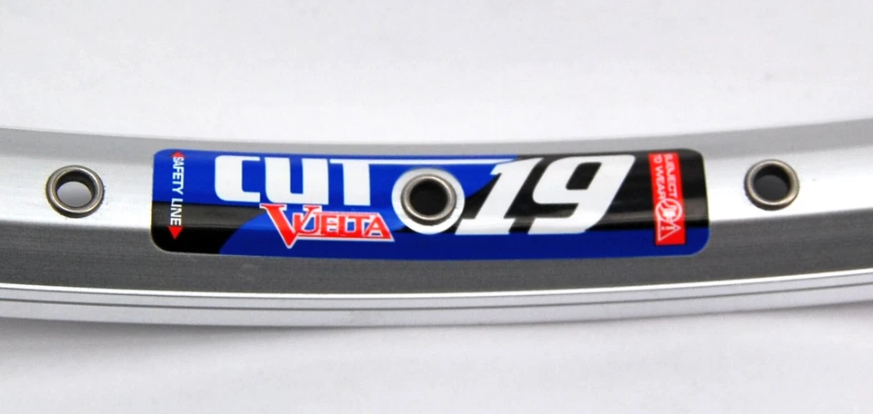 geöste Hohlkammerfelge silber 26 Zoll Vuelta CUT19 32 Loch (19Cx559) Autoventil - Bild 3 von 4