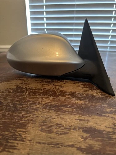 2007-2009 BMW 328i 335i right passenger Side View Door Mirror In Silver. OEM. D