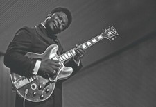 B. B. King High quality Photo Re-Print Free Domestic Shipping 005