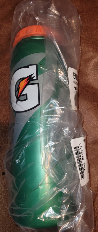 New Genuine Gatorade 32oz Sideline Squeeze Sport Workout Fitness Water Bottle