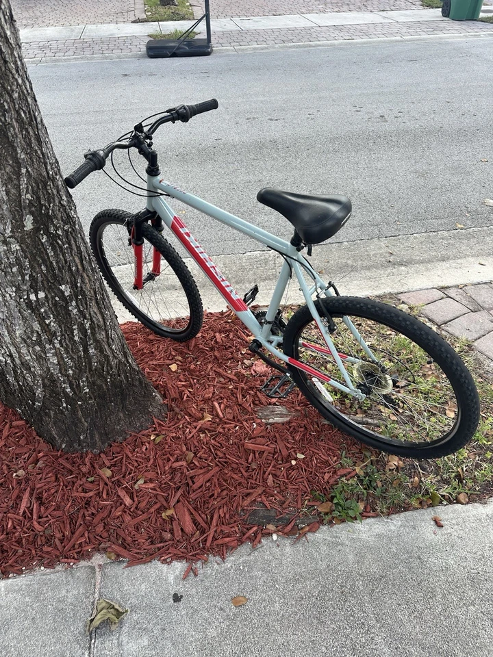 Nishiki Pueblo Hard Tail Mountain Bike. Great Condition.Used but is really good  - Image 2 of 4