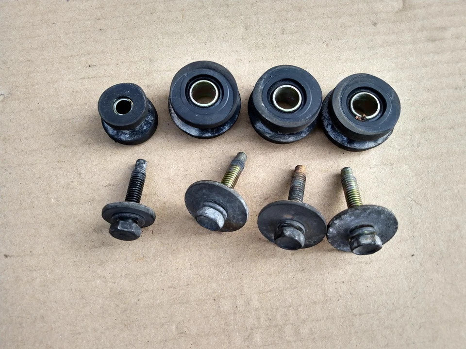 97-01 CRV OEM BUJE DE GOMA/PERNOS para LIMPIAPARABRISAS MOTOR TRANSMISIÓN 4 piezas Foto 3 de 4