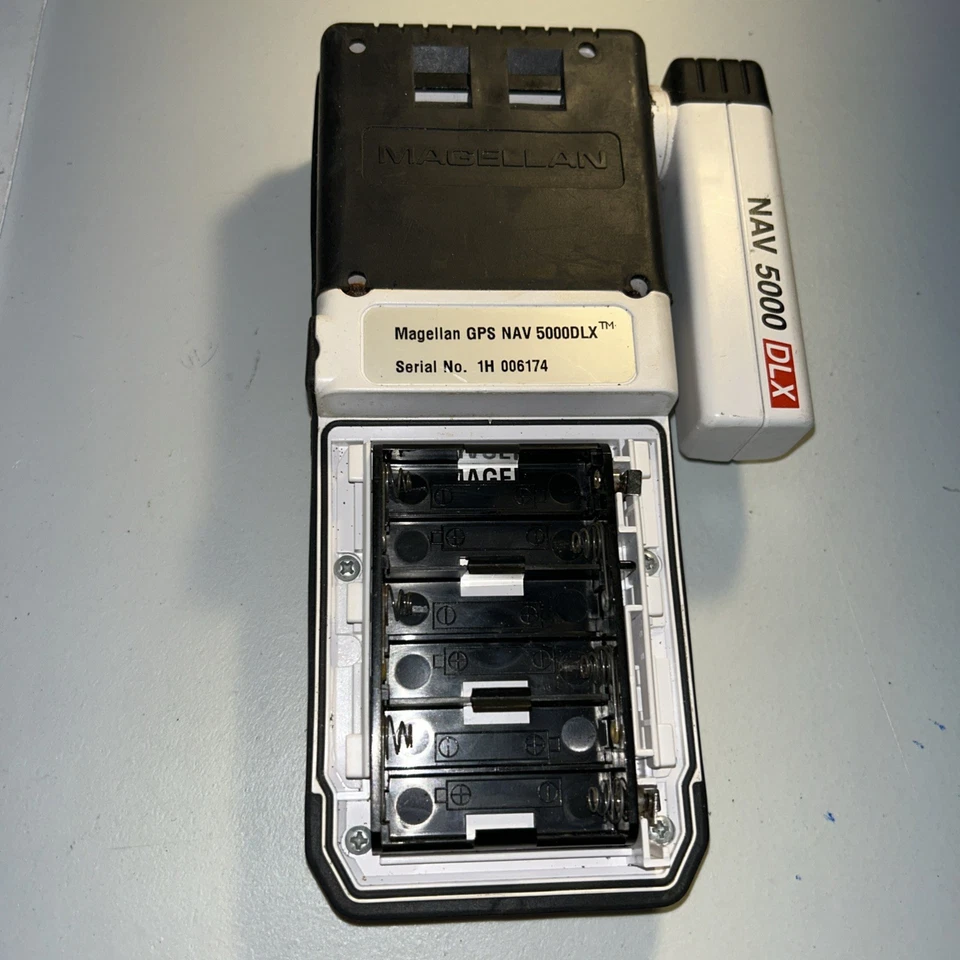 Magellan NAV 5000DLX Personal Navigator GPS Handheld Unit Only Untested - Image 4 of 4