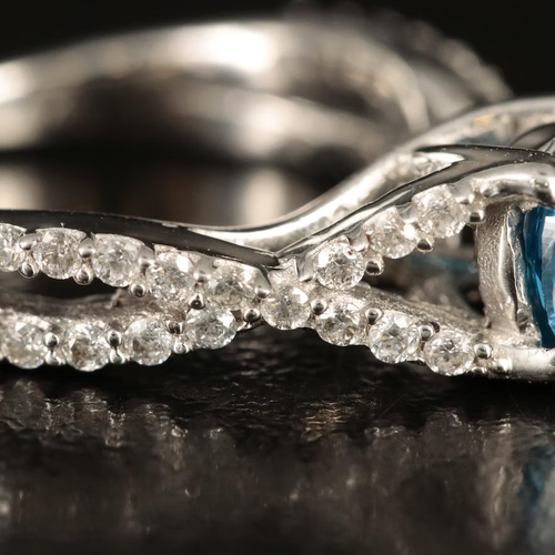 14K 1.52 CTW Diamond Ring with Fancy Intense Blue Center...Beautiful - Picture 5 of 8