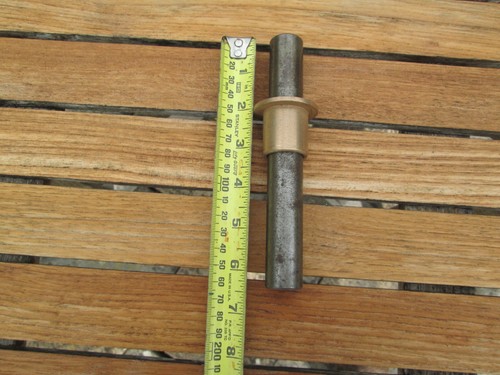 NORTON 750 850 COMMANDO SWINGING ARM SPINDLE AND ONE BUSH - Picture 3 of 4