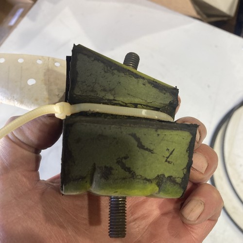 Genuine OEM Driver Left Engine Mount For 1979 - 1983 BMW E21 11811245617 - Picture 5 of 8