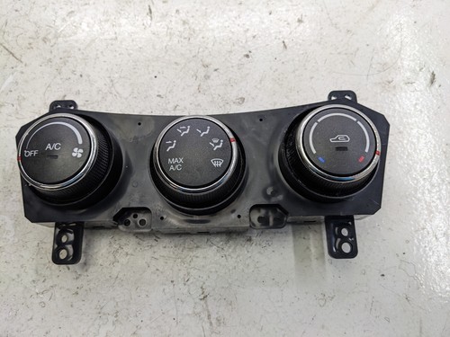 SSANGYONG KORANDO 2012 2.0 XDI HEATER CONTROL PANEL AC CONTROL PANEL 6871034001 - Picture 1 of 4