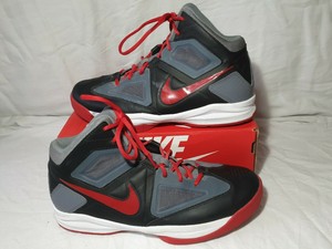 size 9 basketball shoes