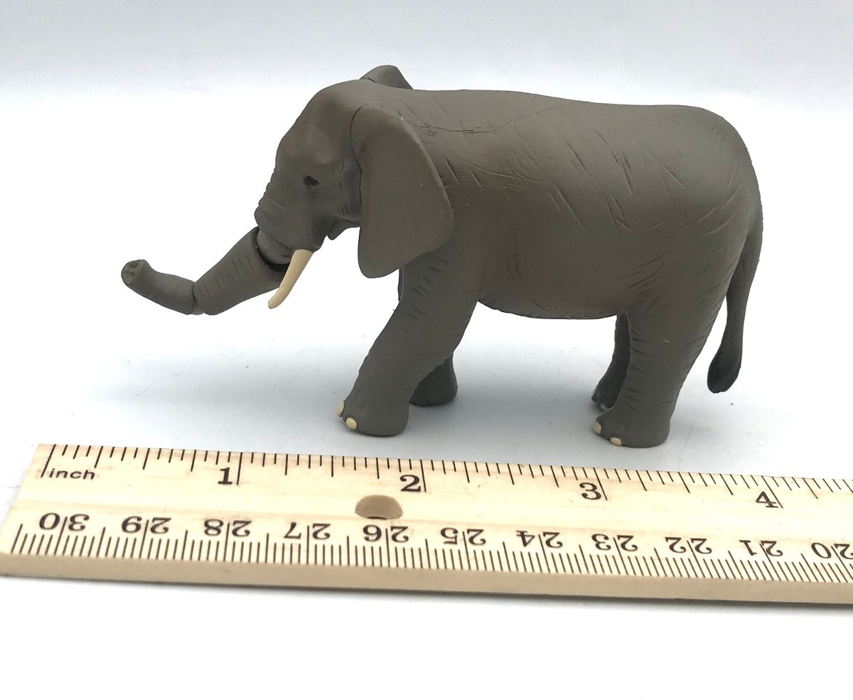 Tomy AFRICAN ELEPHANT Articulated Trunk Adult Savannah