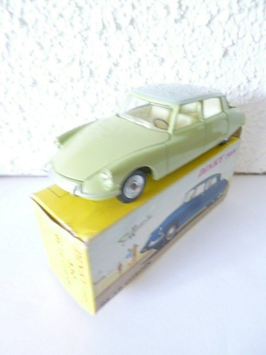 Dinky Toys - 1:43 - Citroën DS 23 France - n° 530