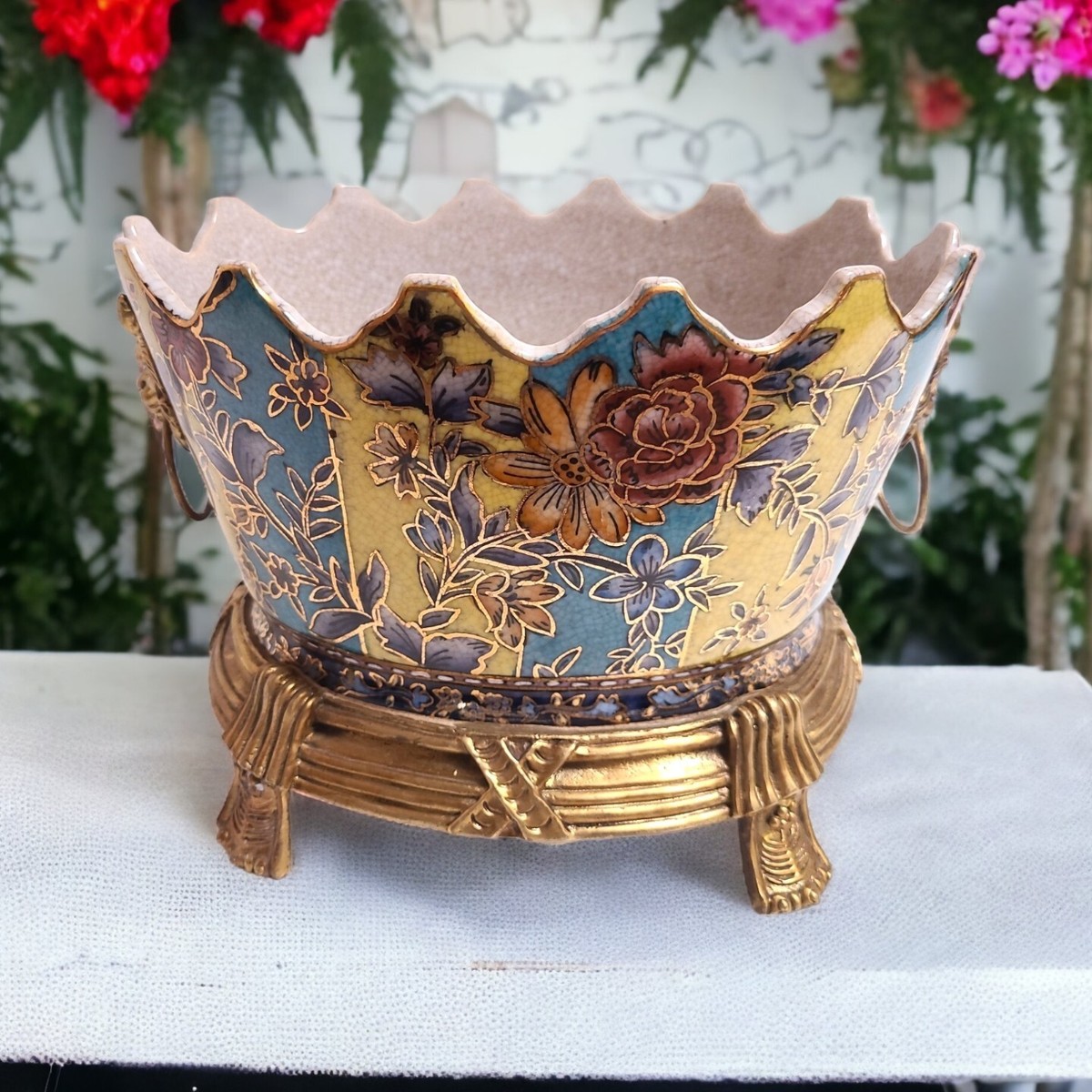龍の蓋付き陶器ポット Vtg Chinese Export French Rococo Style Cachepot w Brass Lion