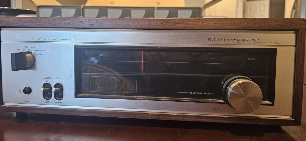 LUXMAN T-550 AM-FM ステレオチューナー ヴィンテージ品 LUXMAN T-550 AM-FM ステレオチューナー ヴィンテージ品