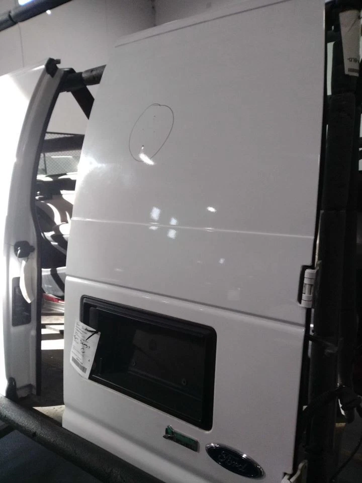 Puerta trasera de pasajero sin ventana para camioneta Ford E150 09-14 578718 Foto 3 de 3