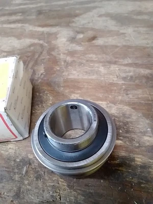AMI Bearings SER206 Set Screw Locking Bearing insert